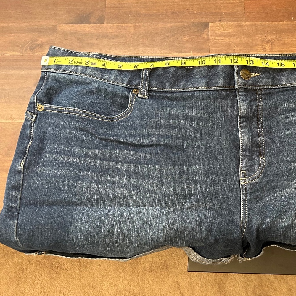 Terra & Sky Medium Wash Cuff Short Cotton/Poly/Rayon/Spandex Size 22W - Picture 9 of 10